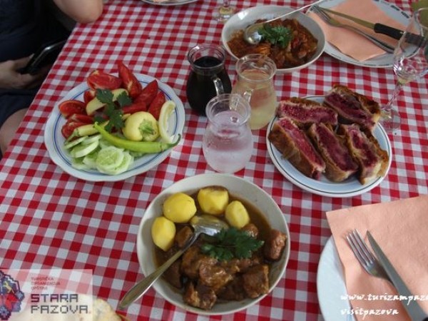 Restoran "Dunavsko gnezdo"